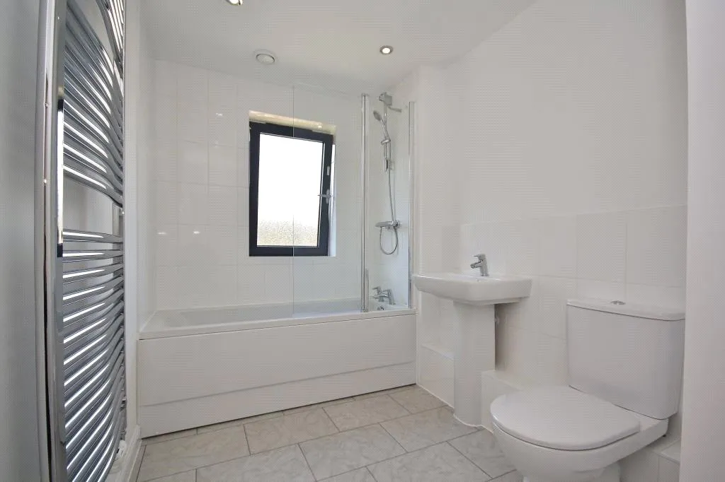 Walnut Tree Close, Guildford, GU1, photo 6