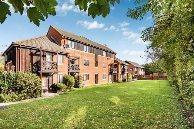 Roebuck Court, Didcot, OX11, photo 9