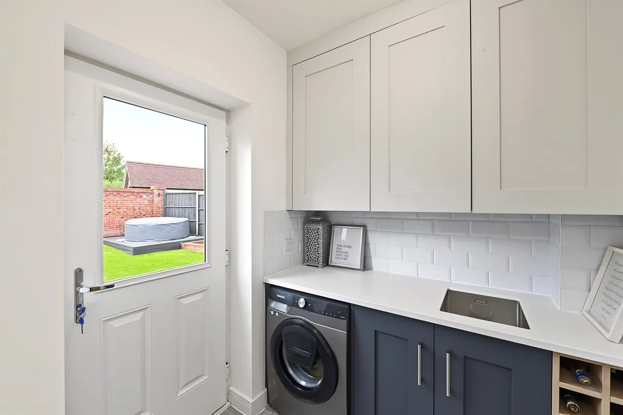 Brandon Close, Aston Clinton, HP22, photo 8