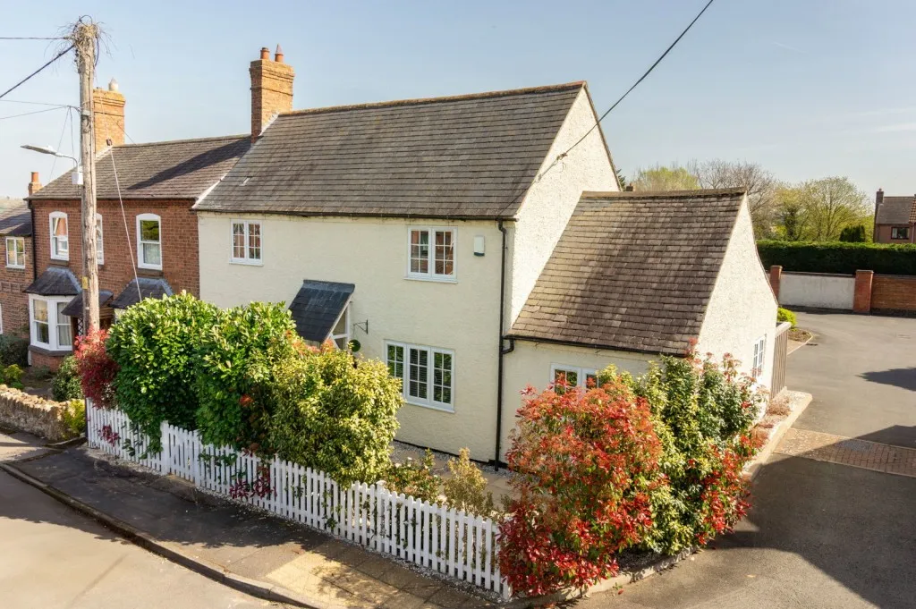 3 bed house for sale, Mills Cottage, Kirby Bellars, LE14