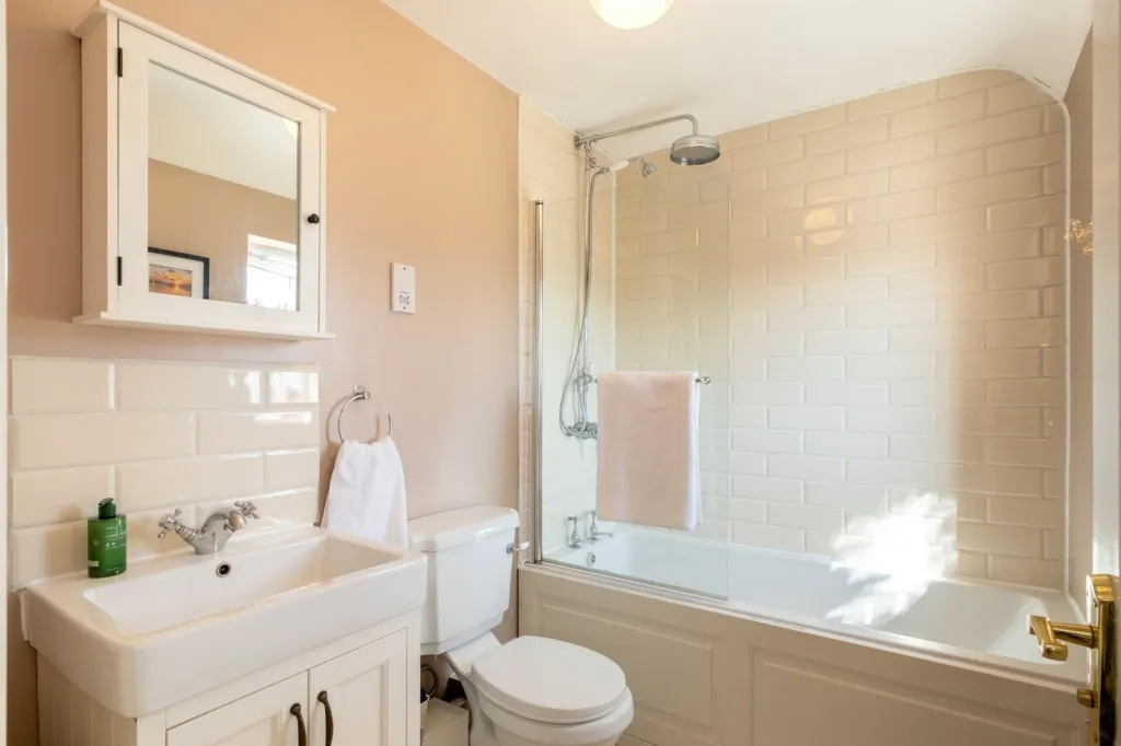 Mills Cottage, Kirby Bellars, LE14, photo 12