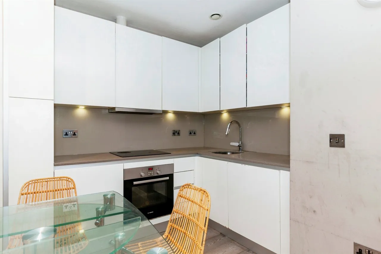 The Grove, Slough, SL1, photo 12