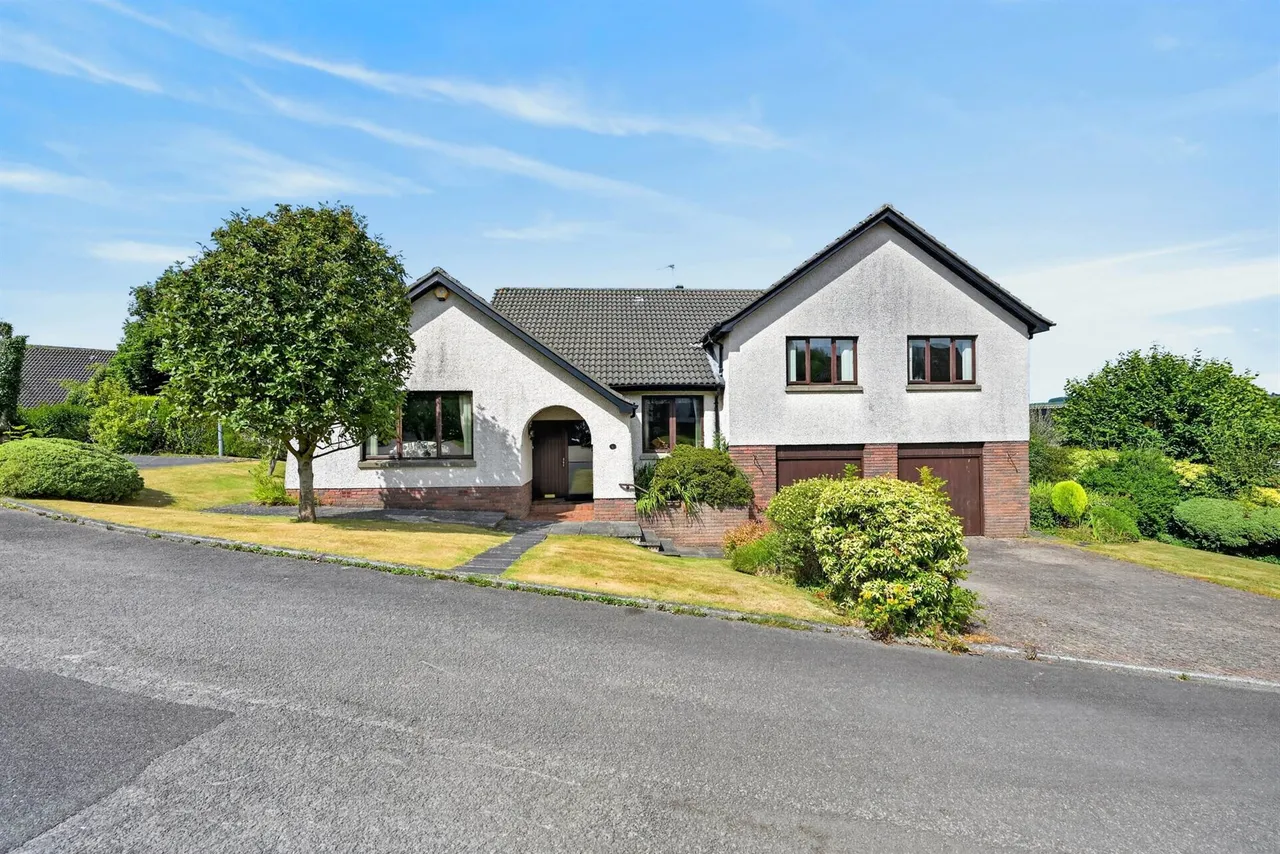 5 bed house for sale, Karrington Heights, Dundonald, BT16