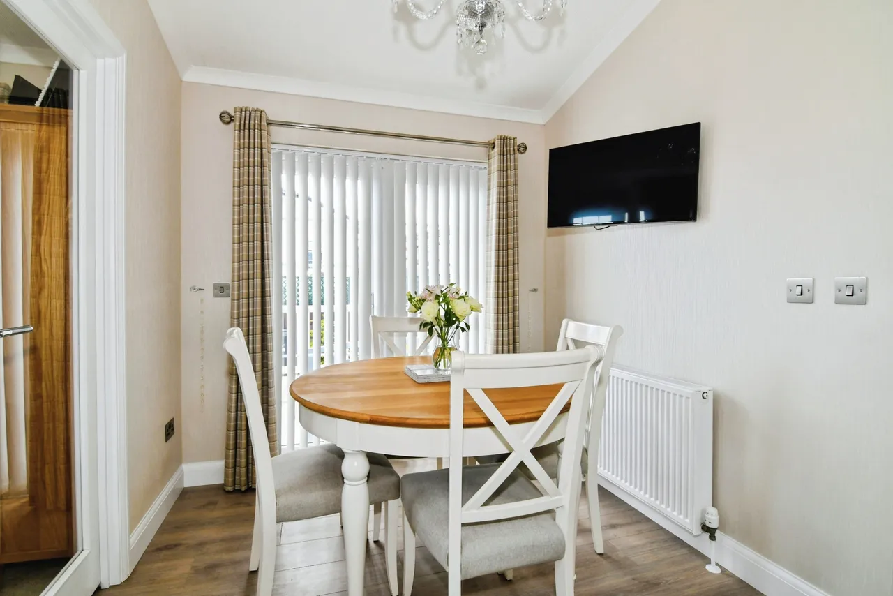 Meadowlands Court, Bude, EX23, photo 6
