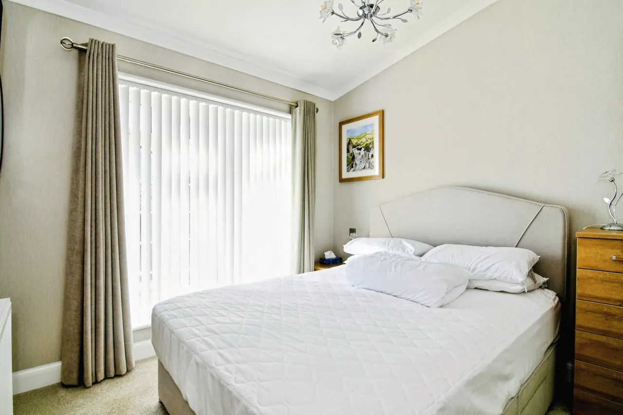 Meadowlands Court, Bude, EX23, photo 17