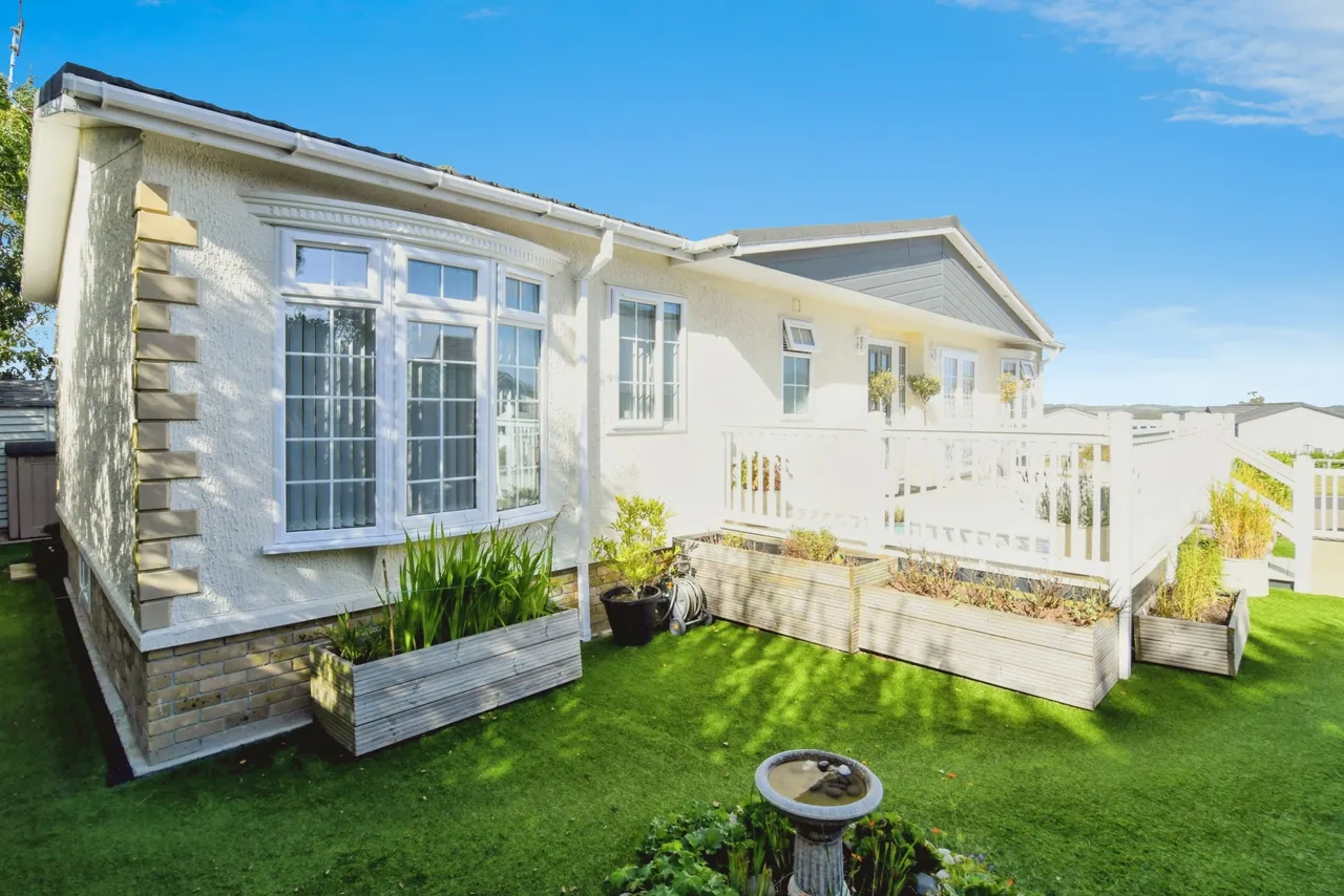 Meadowlands Court, Bude, EX23, photo 18