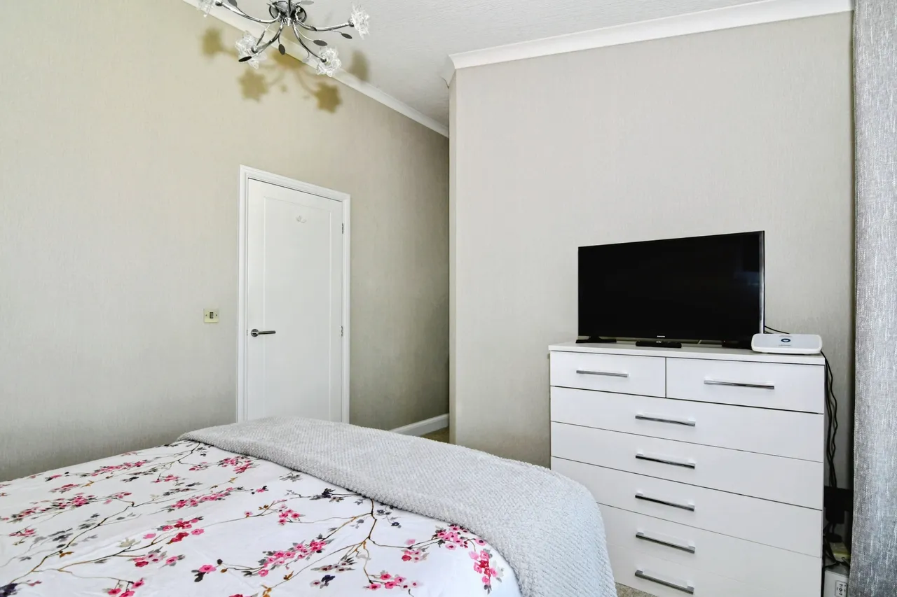Meadowlands Court, Bude, EX23, photo 14