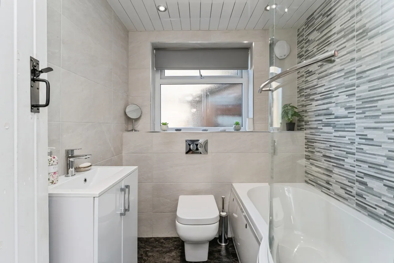 Salem Road, Coedpoeth, LL11, photo 13