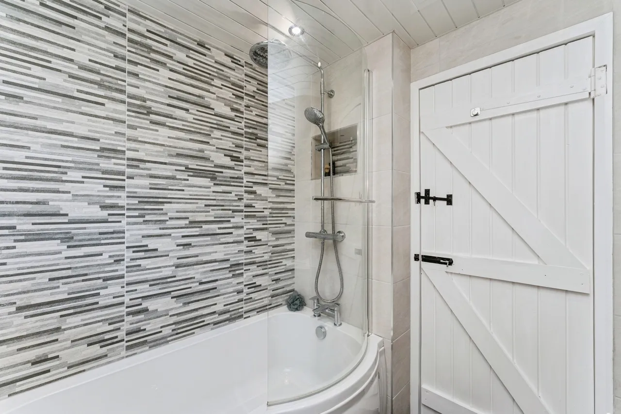 Salem Road, Coedpoeth, LL11, photo 12