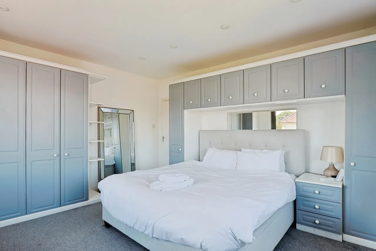 Longbarrow Close, Queens Park, BH8, photo 8