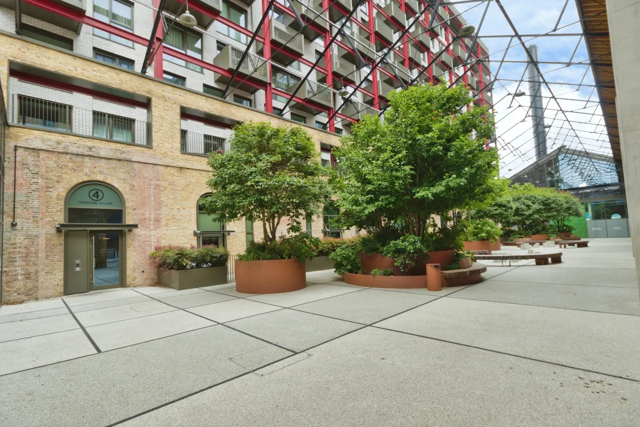 Windsor Square, London, SE18, photo 20