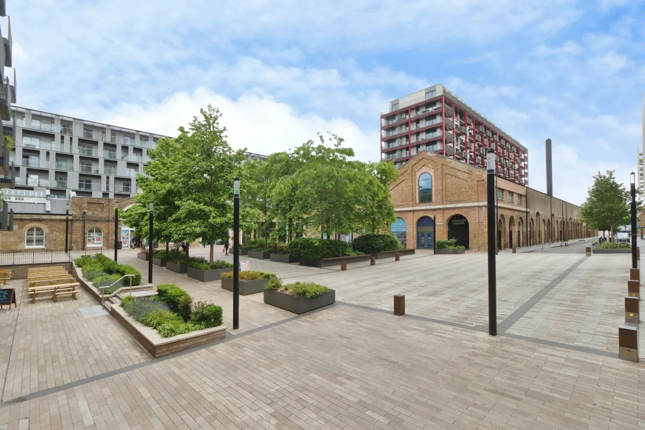 Windsor Square, London, SE18, photo 14