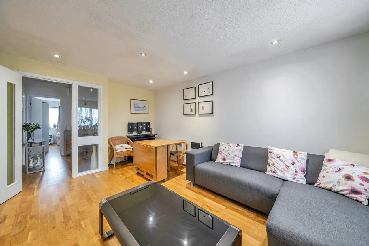 Talman Grove, Stanmore, HA7, photo 3