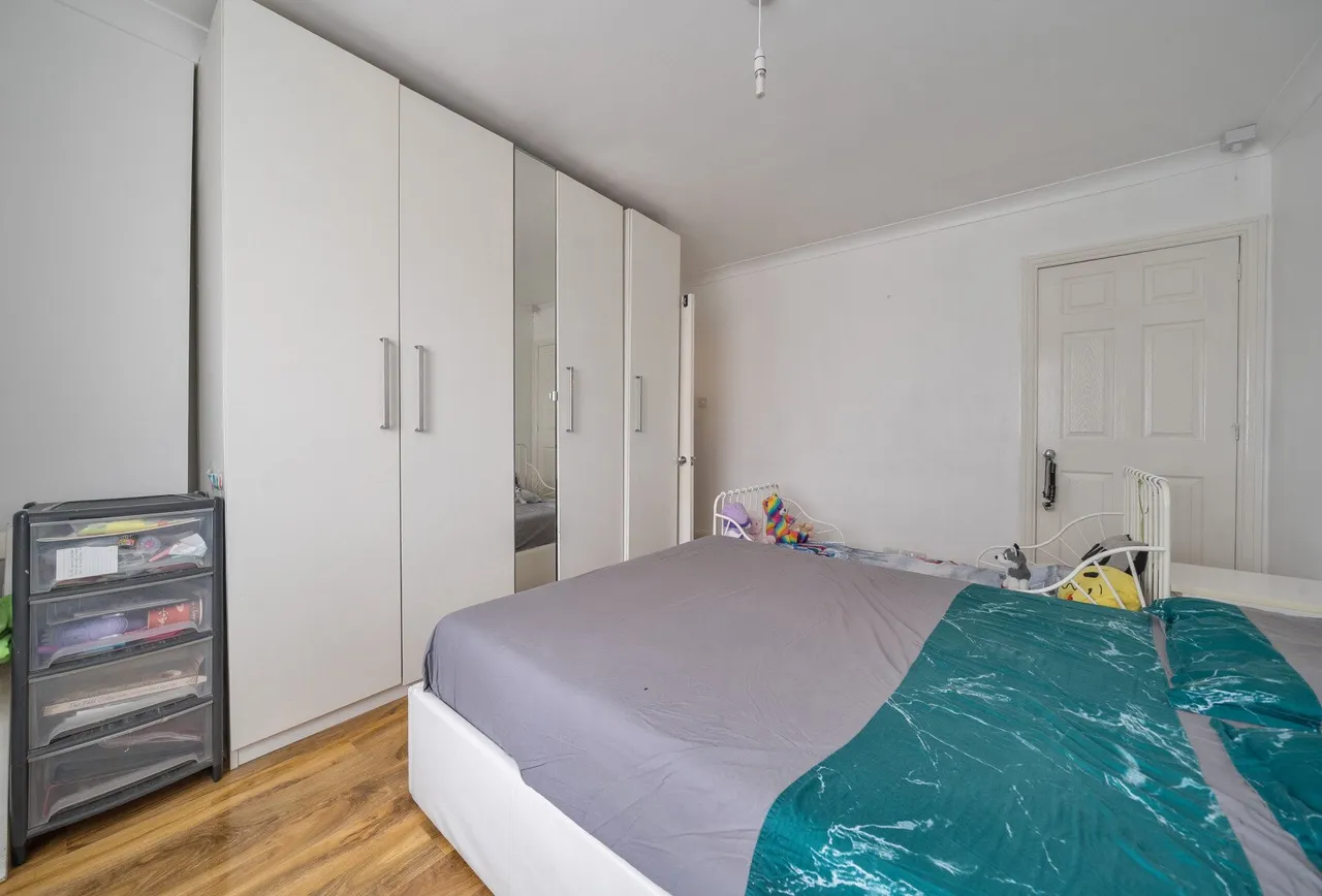 Buck Lane, London, NW9 0AP, photo 6