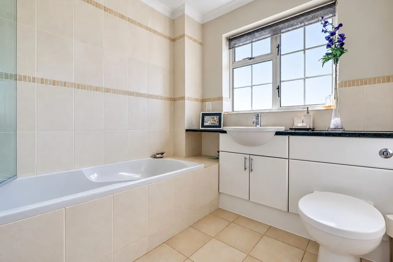 Wynbury Drive, High Wycombe, HP13, photo 9