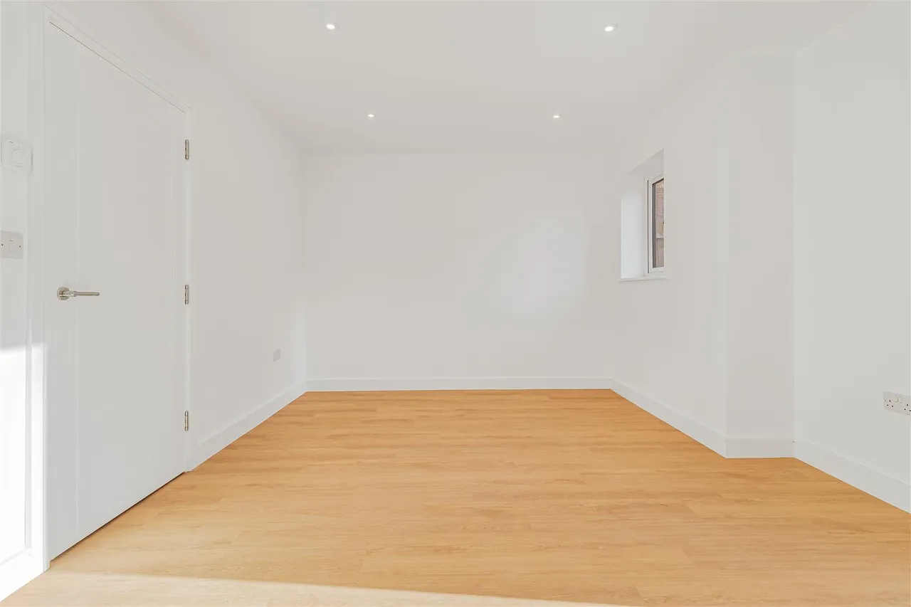 Kingsbridge Way, Kentford, CB8, photo 5