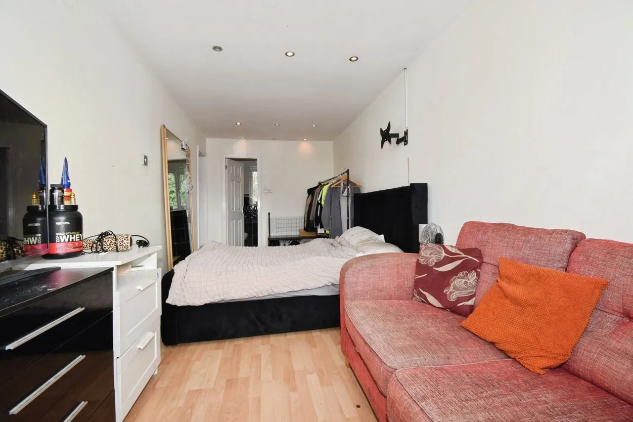 Parkside Close, Leicester, LE4, photo 12