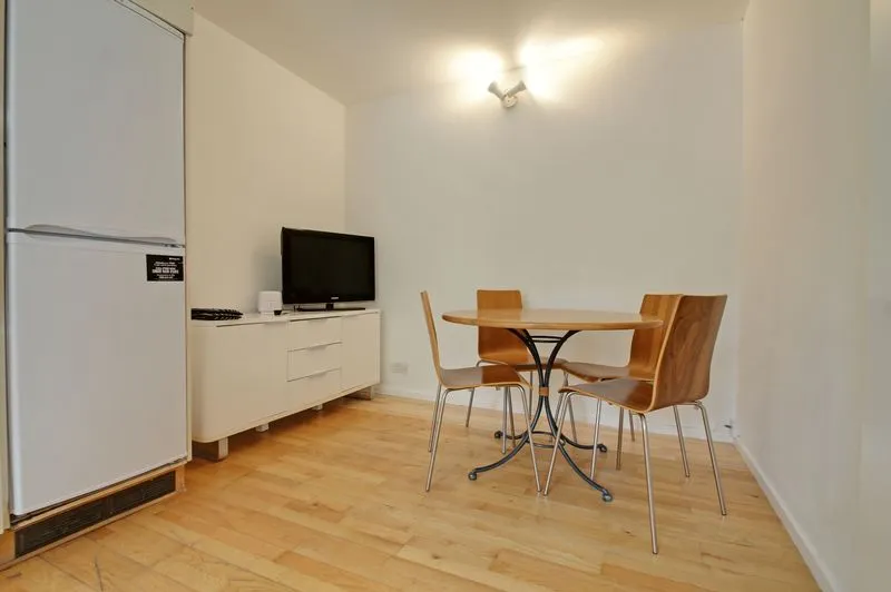Queen of Denmark Court Surrey Quays, SE16 7TB, photo 6