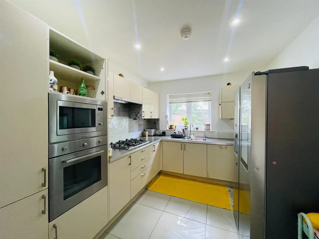 Lindale Close, Ilford, IG4, photo 5