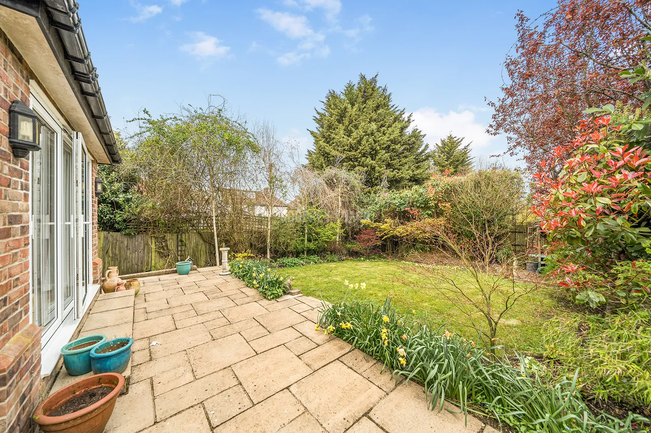 Old Nursery Close, Radlett, WD7, photo 23