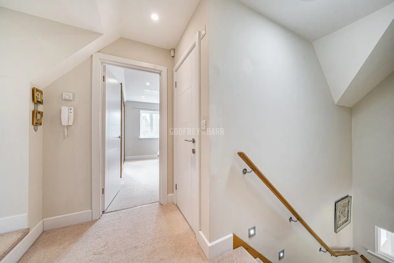 Old Nursery Close, Radlett, WD7, photo 15