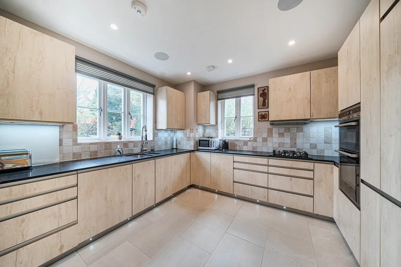 Old Nursery Close, Radlett, WD7, photo 4