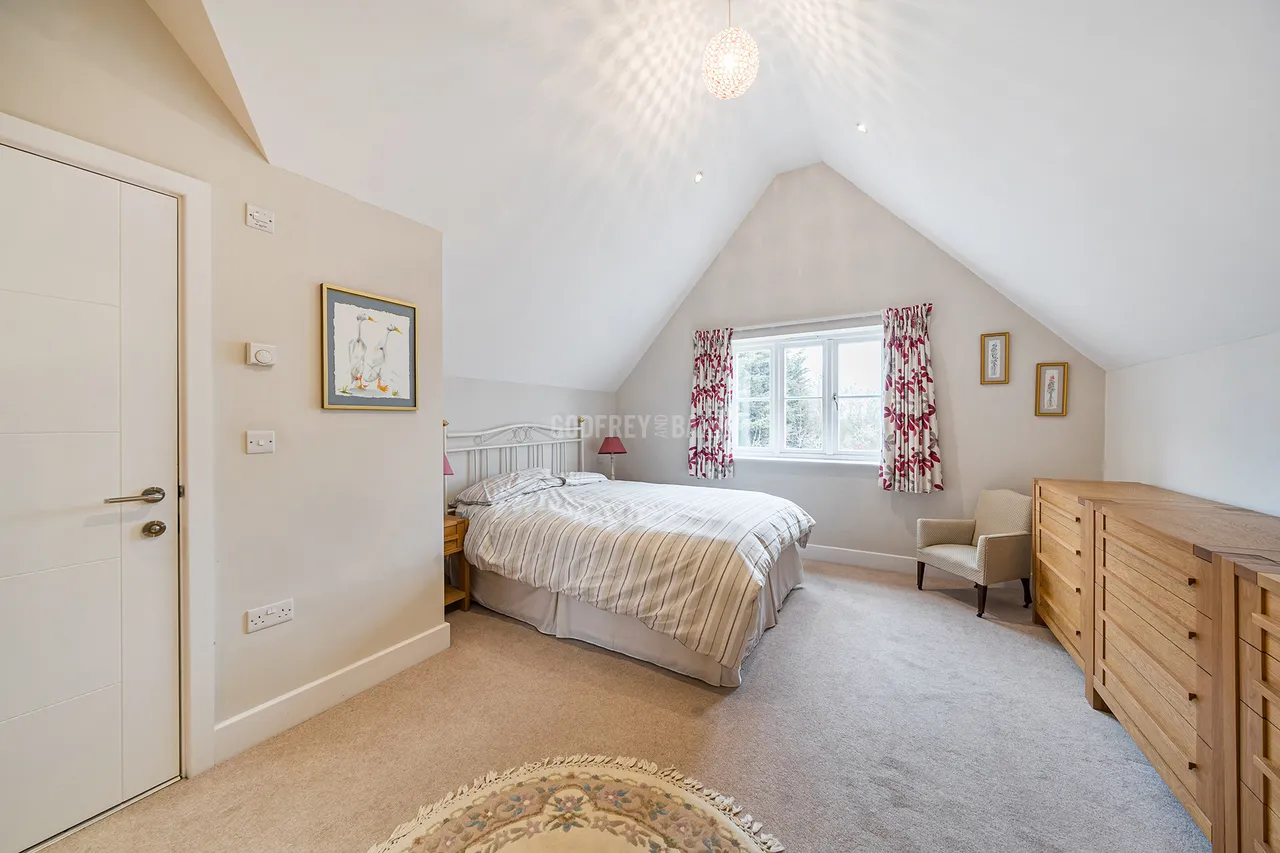 Old Nursery Close, Radlett, WD7, photo 13