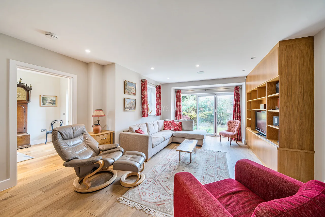 Old Nursery Close, Radlett, WD7, photo 7