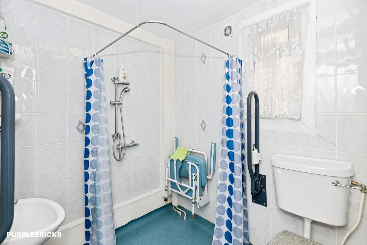 Grove Crescent Road, London, E15, photo 21