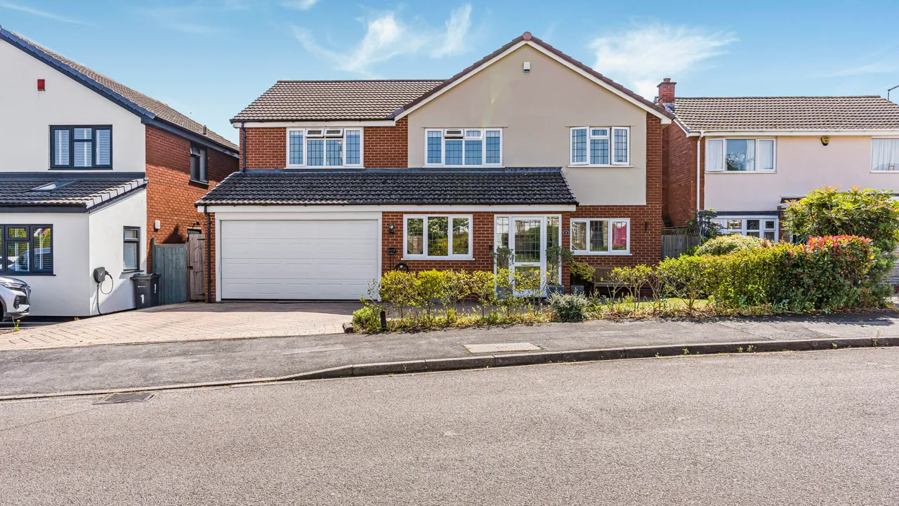 5 bed house for sale — Loxley Road, Sutton Coldfield, Sutton Coldfield, B75 5NY
