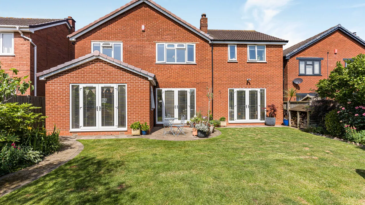 Loxley Road, Sutton Coldfield, Sutton Coldfield, B75 5NY, photo 32