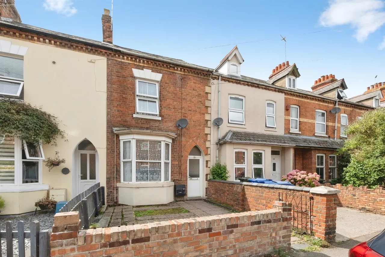 3 bed house for sale — West Street, Banbury