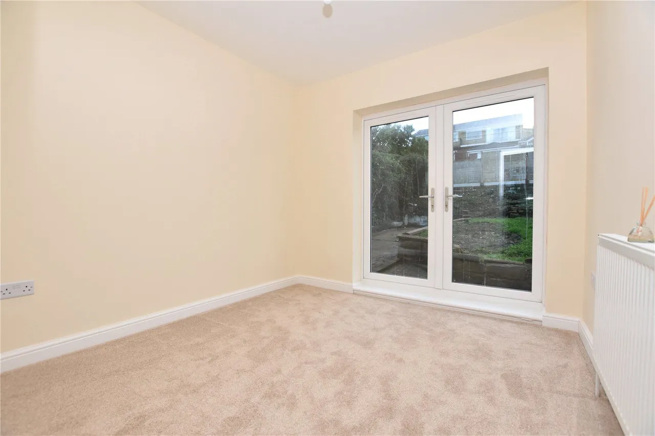 Horner Crescent, Batley, WF17, photo 11