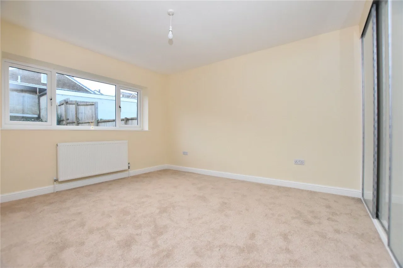 Horner Crescent, Batley, WF17, photo 9