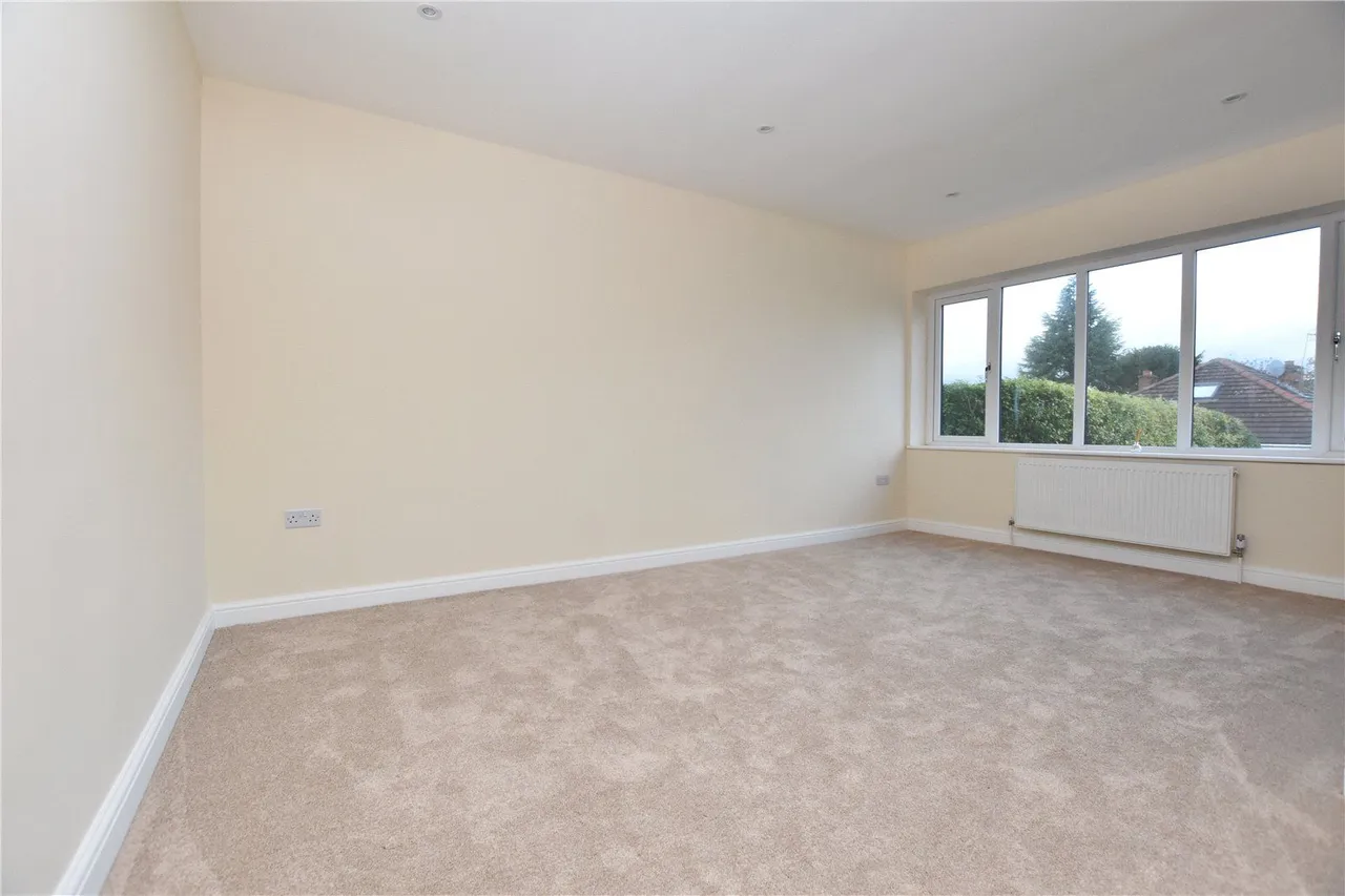 Horner Crescent, Batley, WF17, photo 6