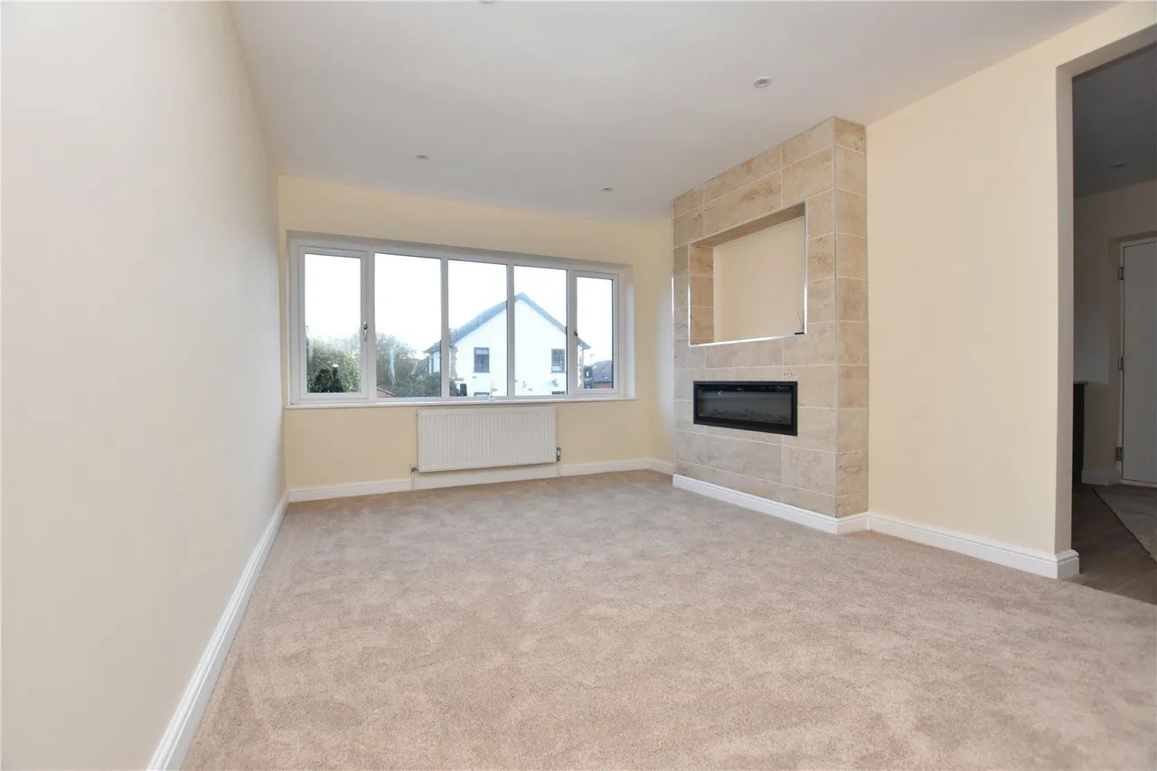 Horner Crescent, Batley, WF17, photo 4