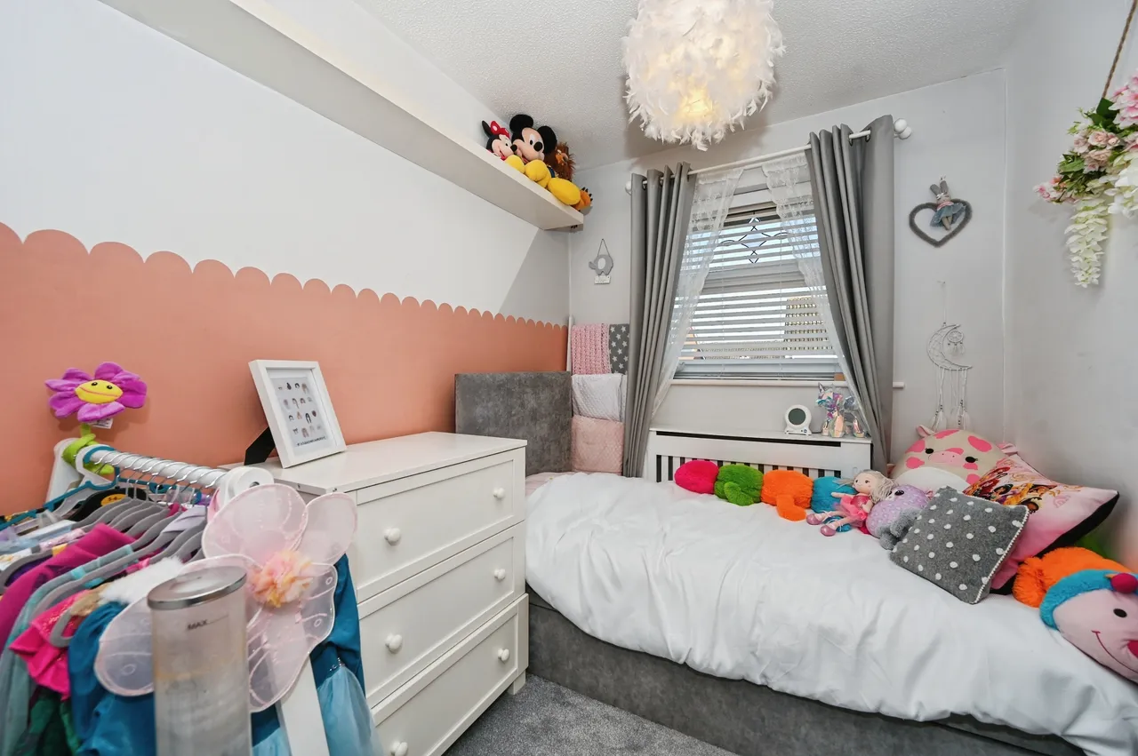Porthleven Road, Runcorn, WA7, photo 12