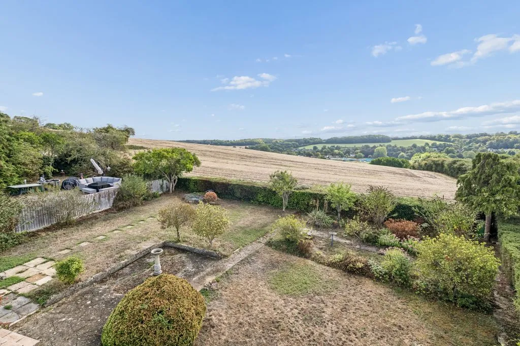 East Ridge, Bourne End, SL8, photo 15