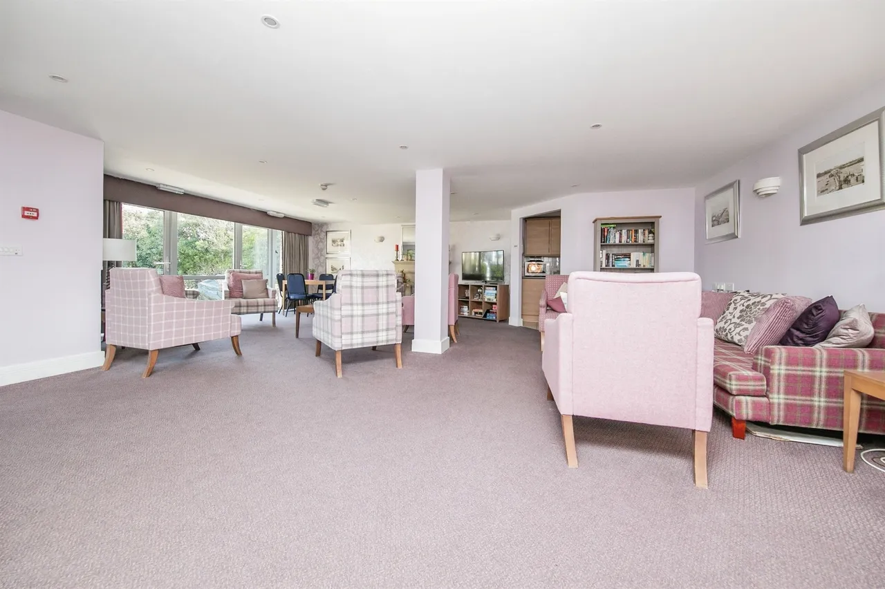 Carnarvon Road, Clacton-On-Sea, photo 11