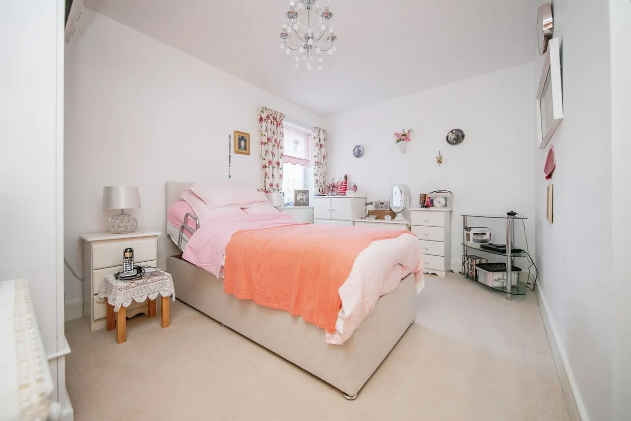 Carnarvon Road, Clacton-On-Sea, photo 7