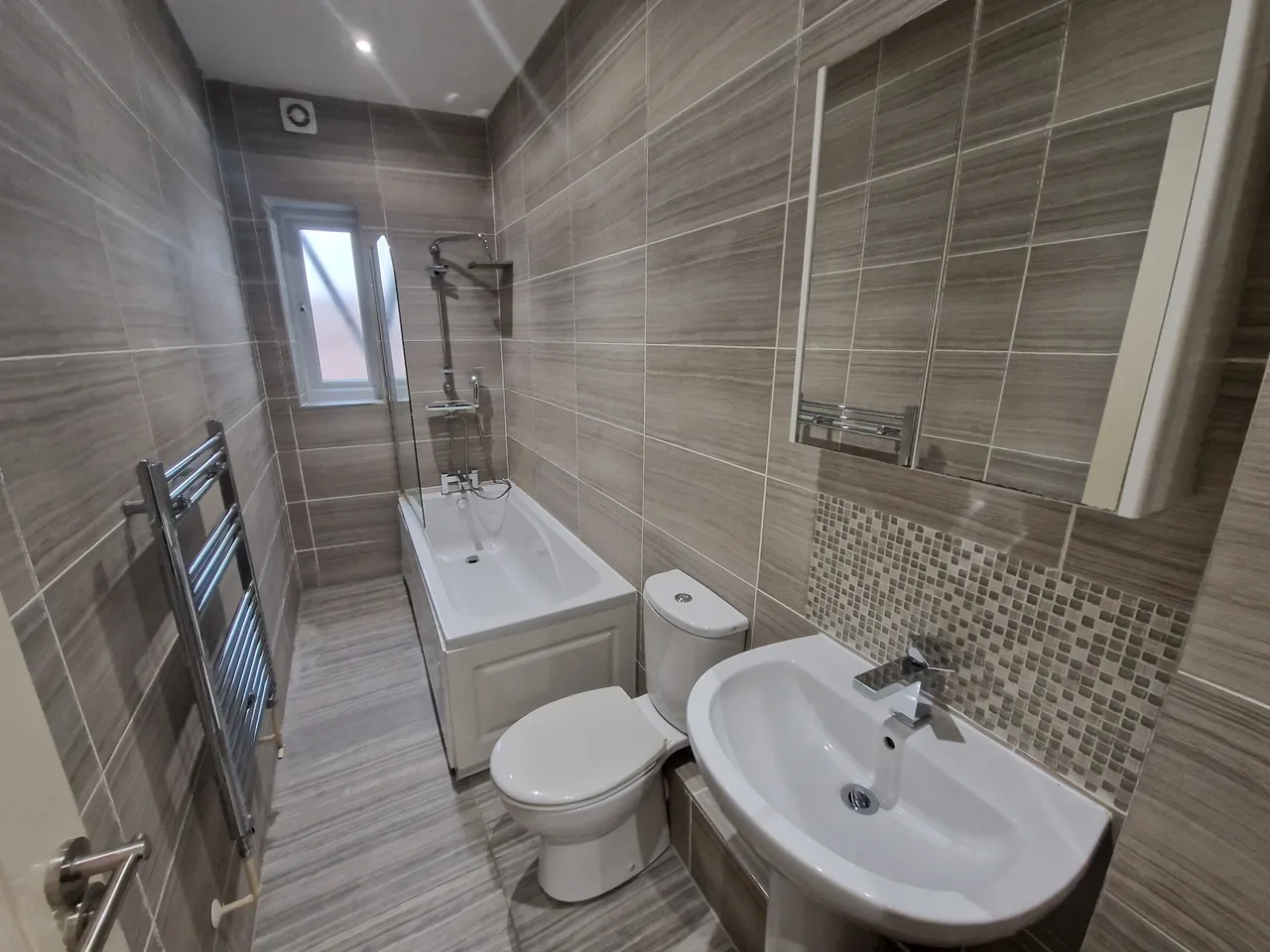 Hatters Court, LU1, photo 7