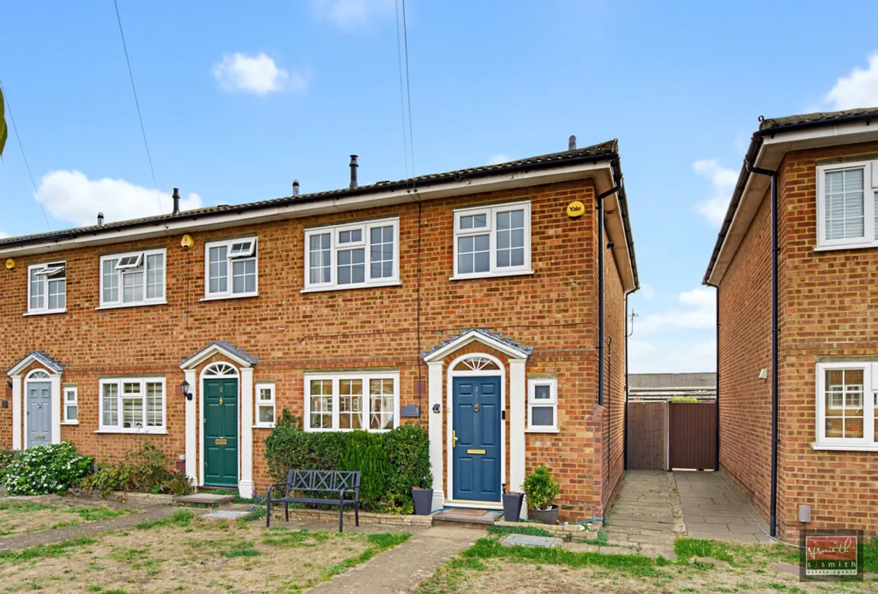 3 bed property for sale, Wentworth Close, Ashford