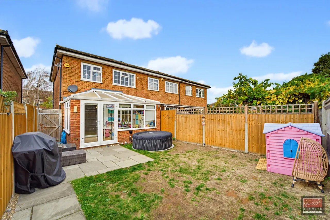 Wentworth Close, Ashford, photo 12
