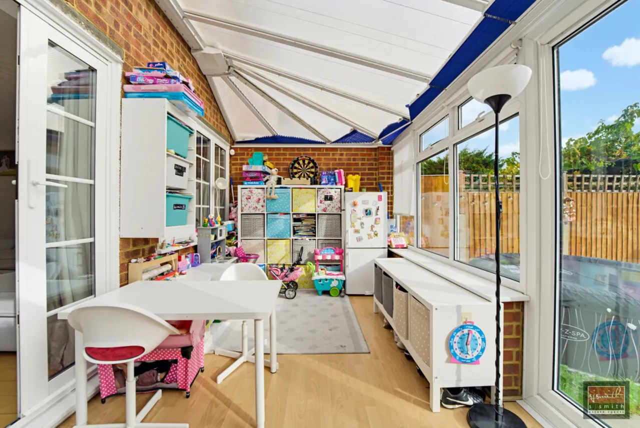 Wentworth Close, Ashford, photo 19