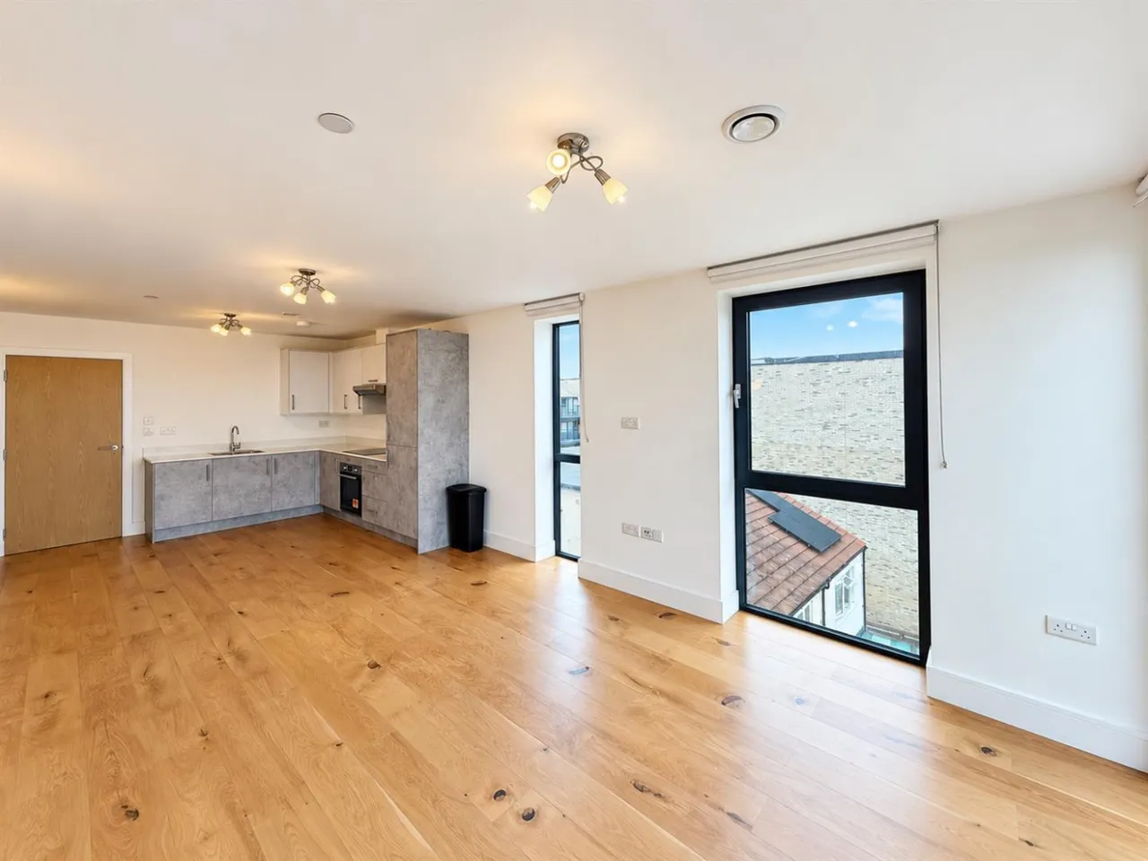 Staines Road, Hounslow, TW4, photo 4