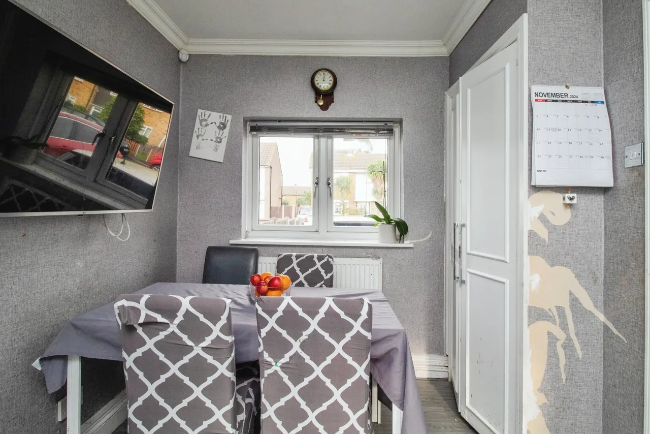 Winifred Road, Basildon, SS13, photo 8