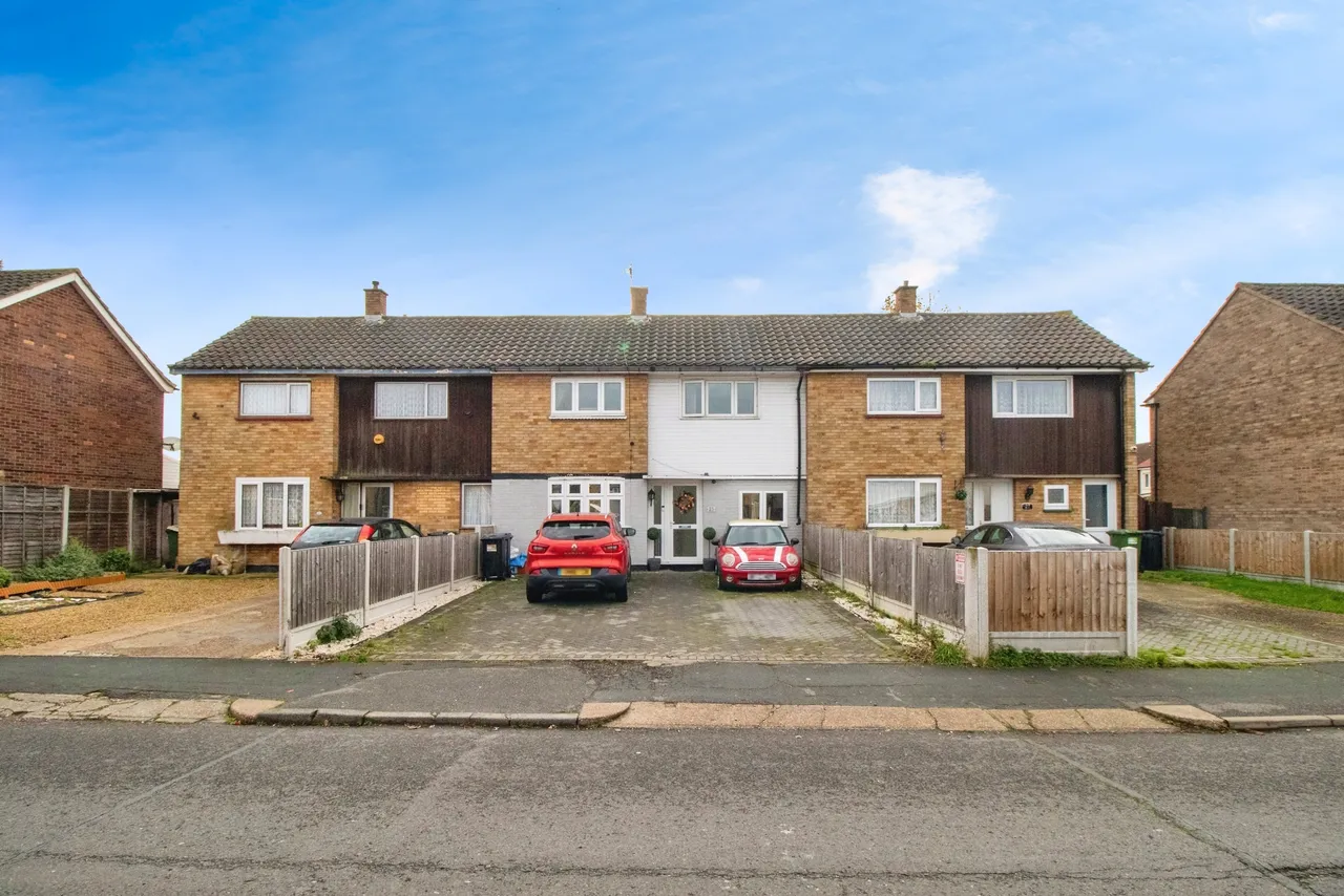 3 bed house for sale, Winifred Road, Basildon, SS13
