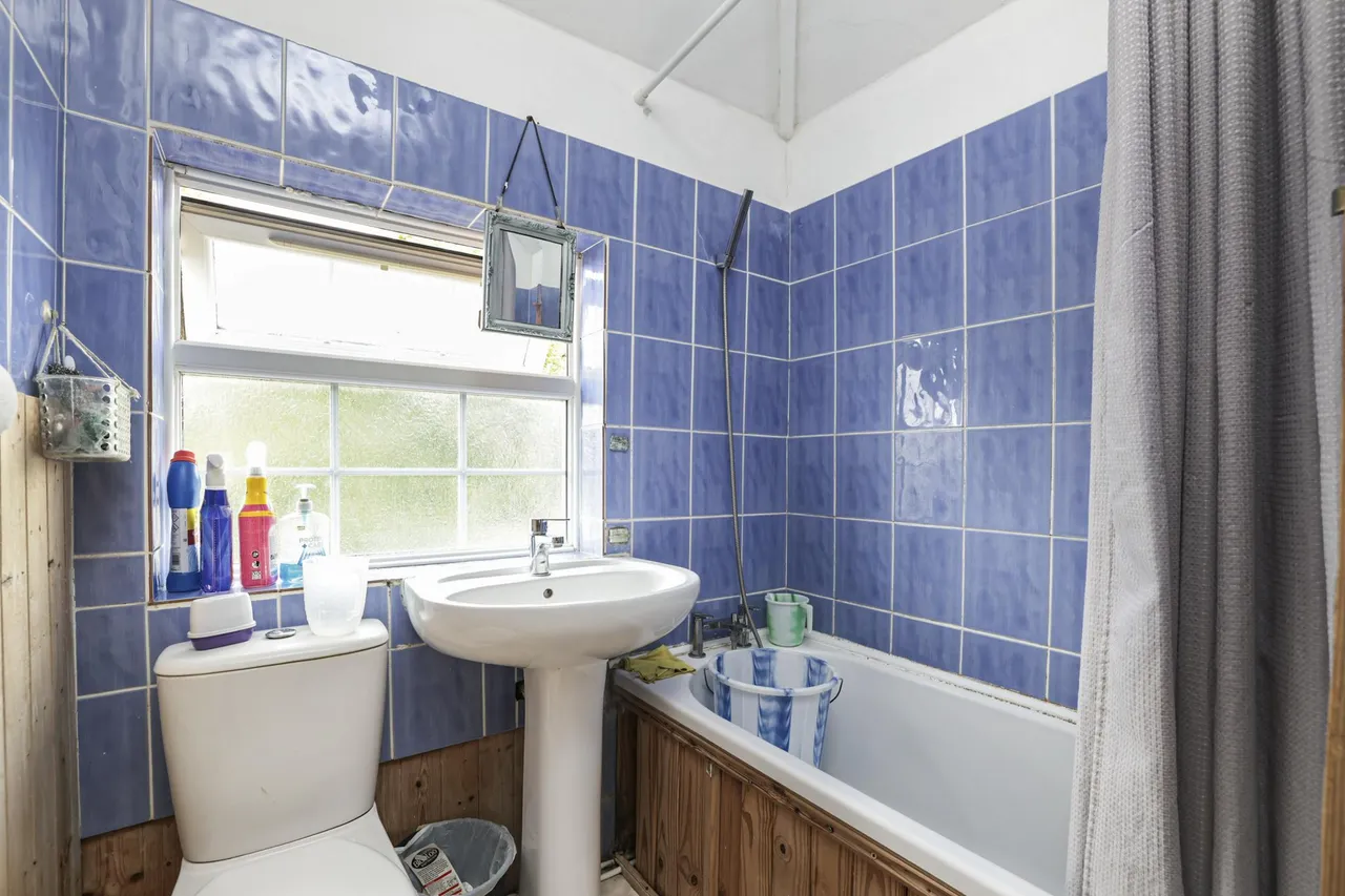 Carlyle Avenue, Southall, UB1, photo 11