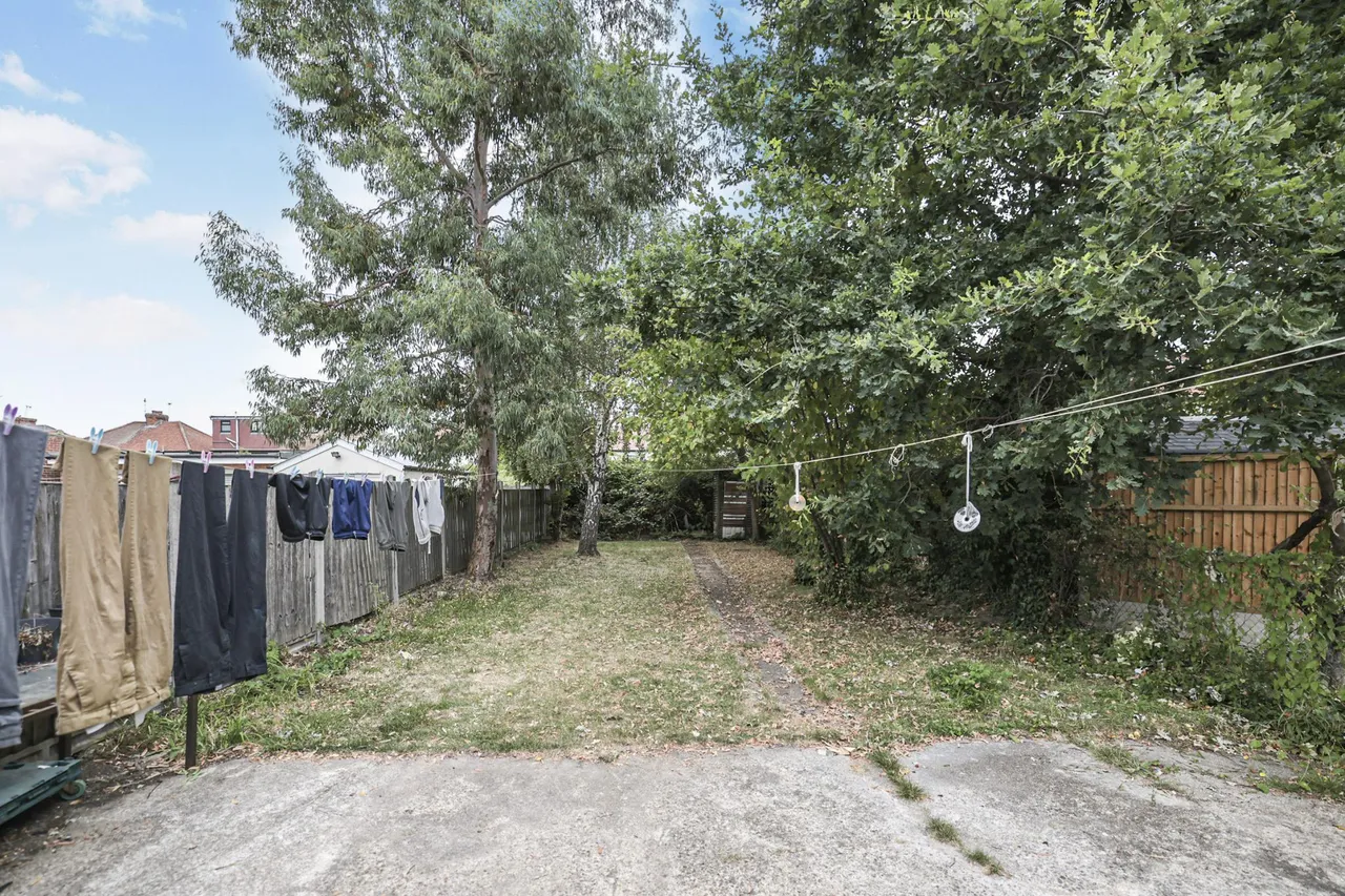 Carlyle Avenue, Southall, UB1, photo 18