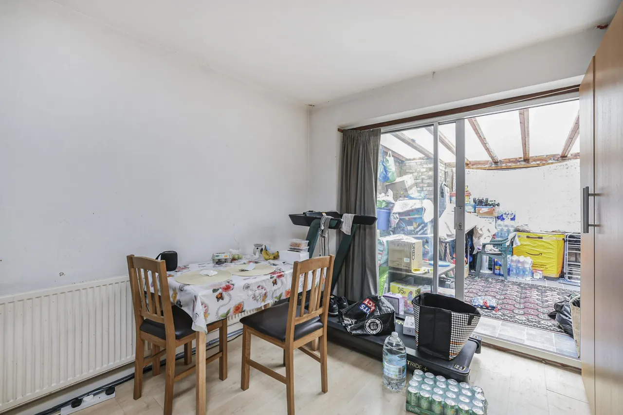 Carlyle Avenue, Southall, UB1, photo 8